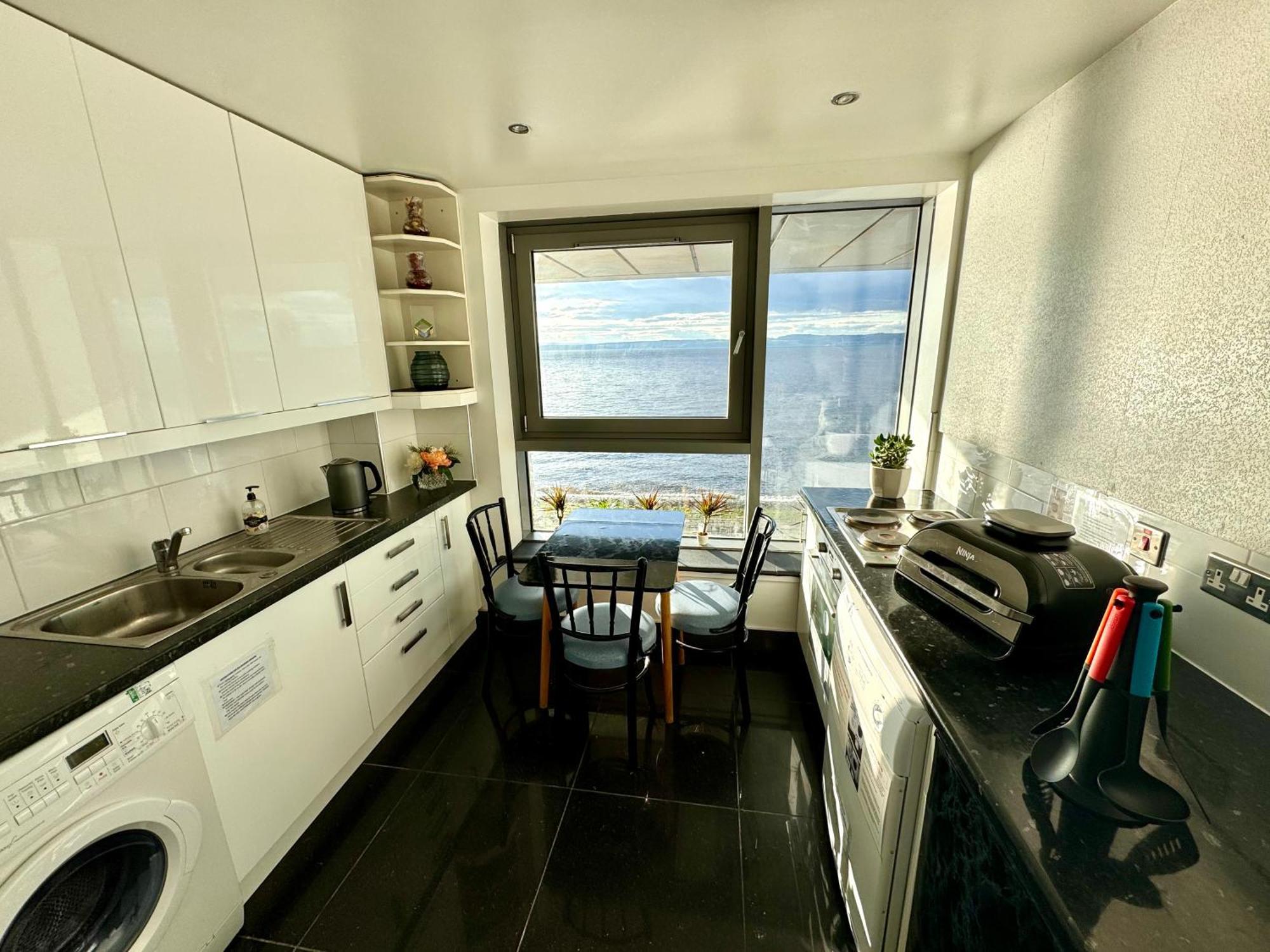 Ocean Park Apartments - Oceanfront - Free Parking And Fast Wifi EDI Buitenkant foto