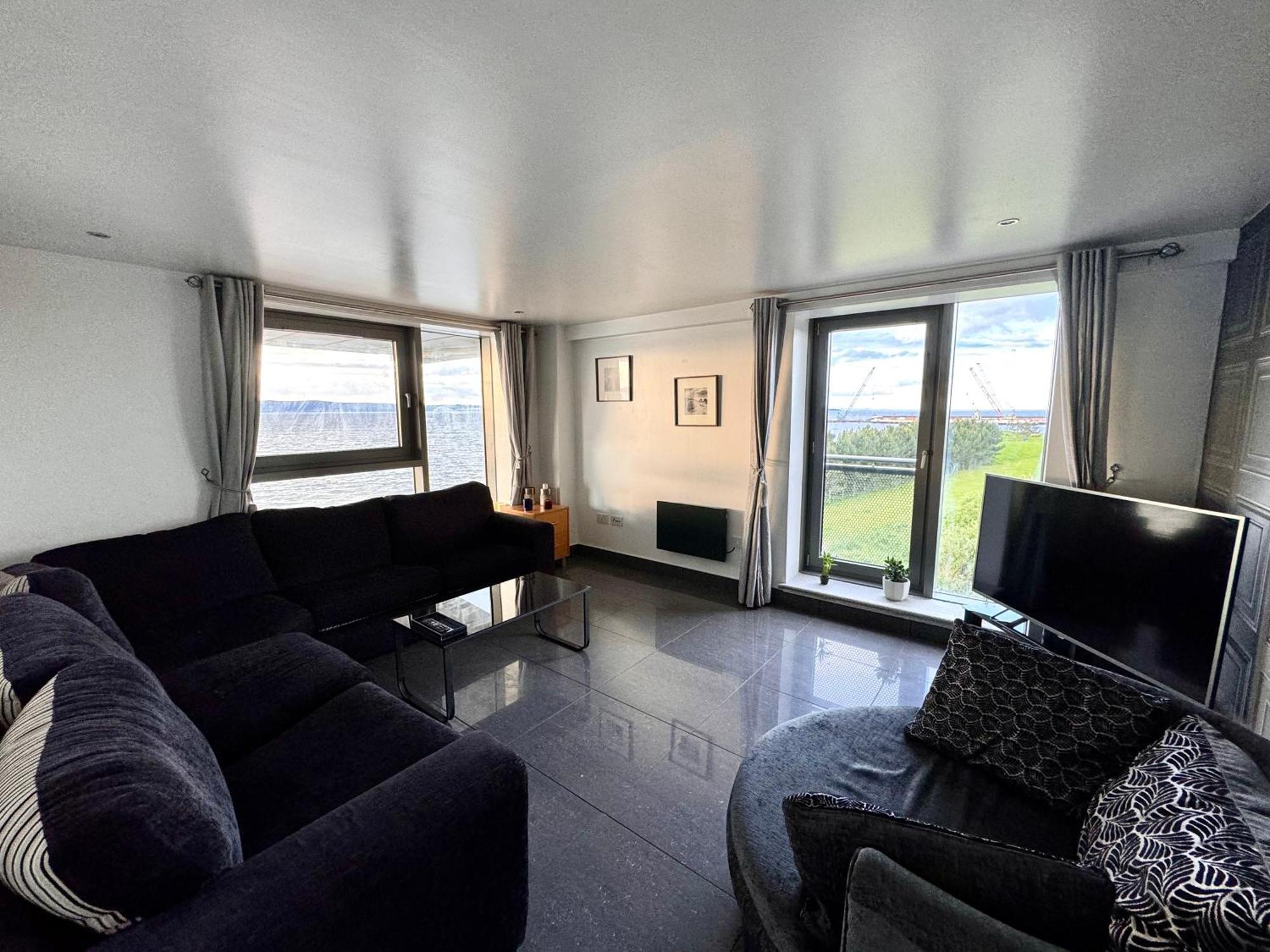 Ocean Park Apartments - Oceanfront And Sea View - Free Parking And Fast Wifi Edinburgh Buitenkant foto